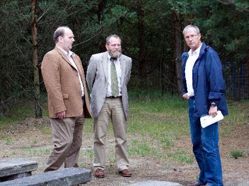 Landrat Wolfgang Blasig besucht das Tierheim Verlorenwasser